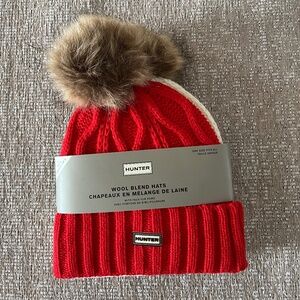 Hunter 2 pack wool blend hats red and cream